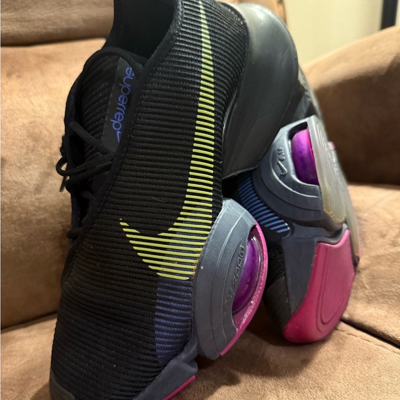 Nike Black and Purple Athletic Shoes with Modern Design SUPERREPS - Picture 6 of 7